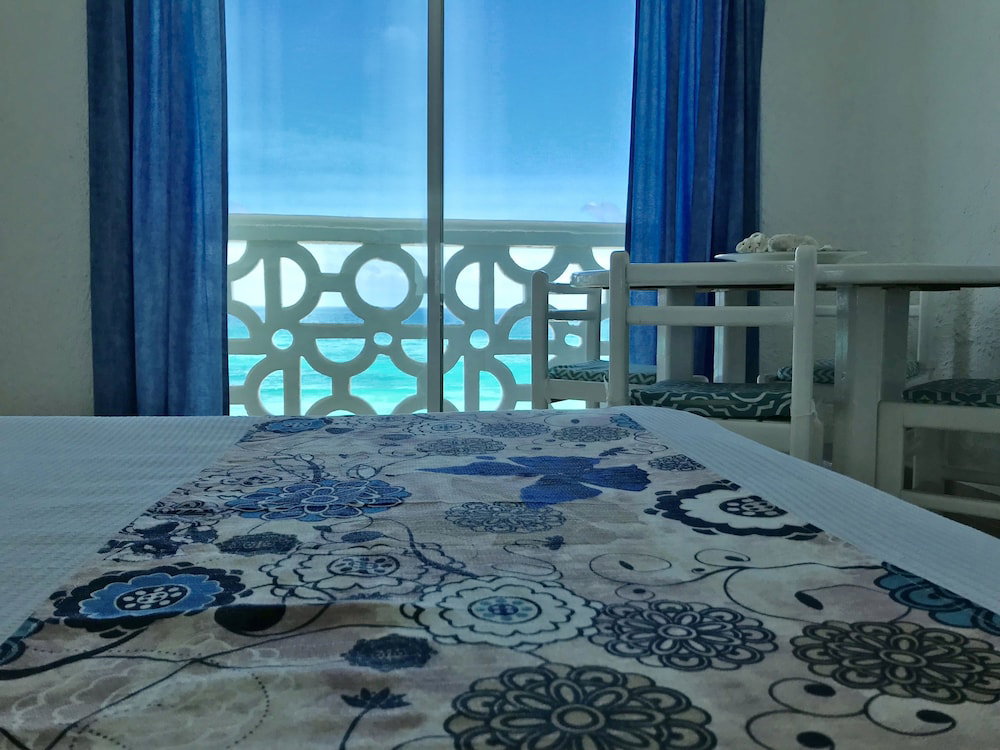 Ocean View Apartments – Delicia