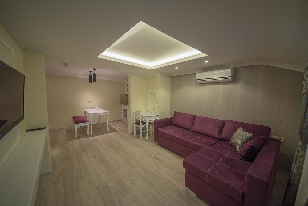 Yeniceri City Hotel