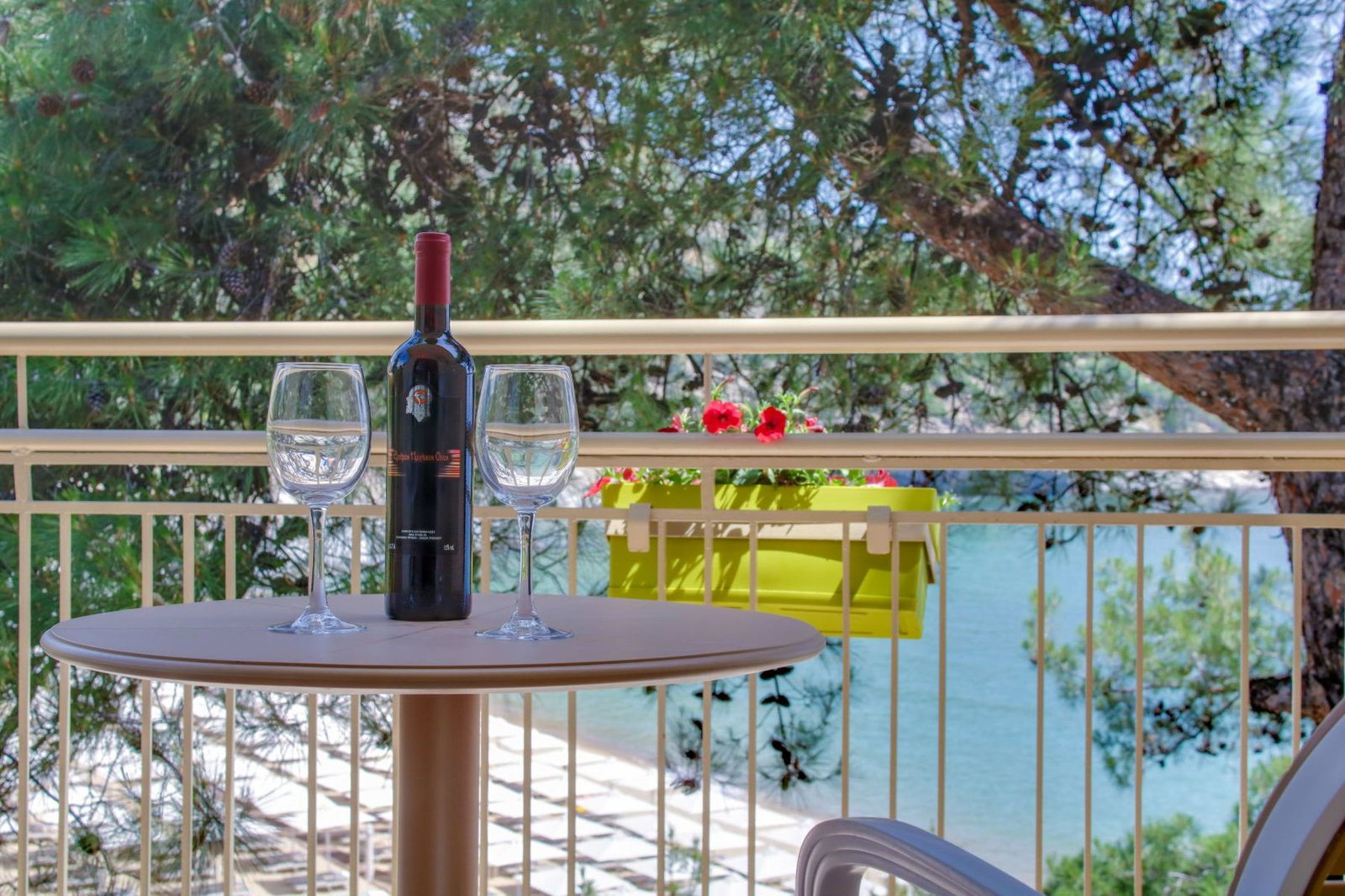 Tosca Beach Hotel