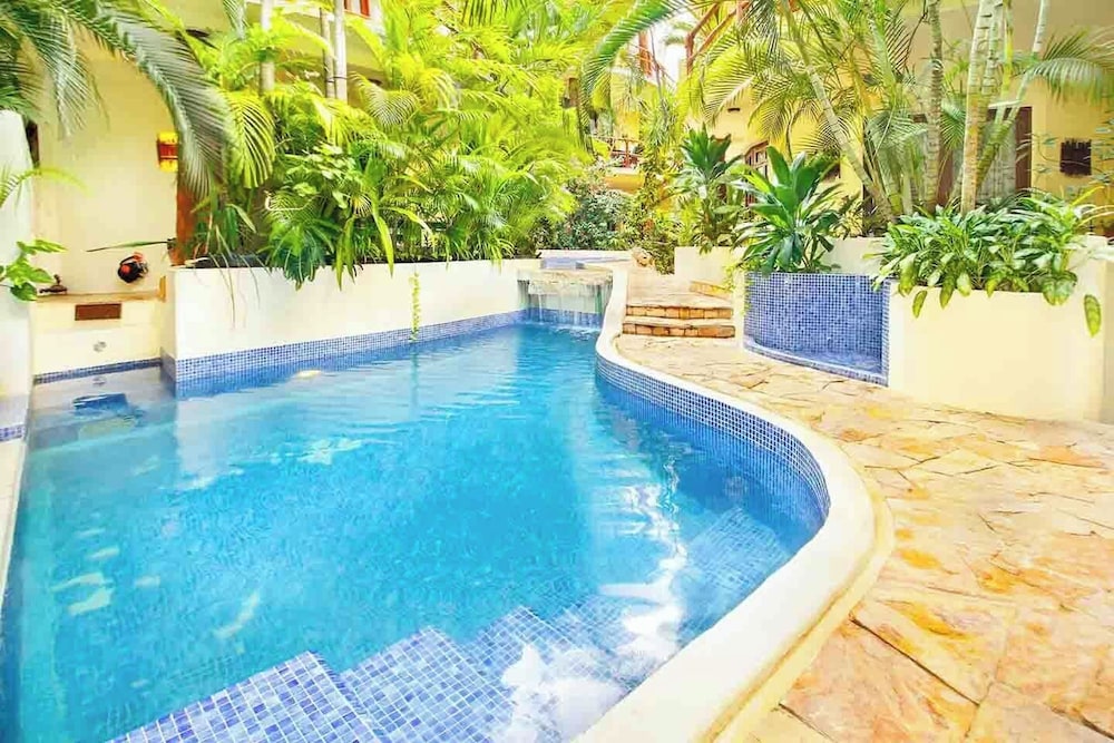 Hotel Villas Sacbe Condo Hotel And Beach Club