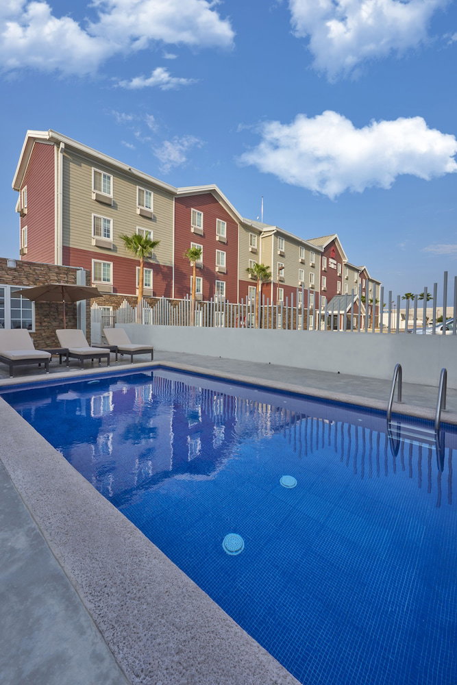 Hotel Extended Suites Monterrey Aeropuerto