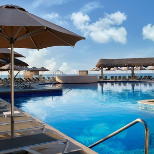 Hotel Marriott Cancun Resort cazare Isla Mujeres