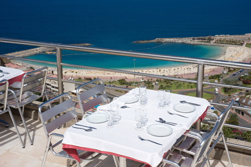 Apartamentos Palmera Mar