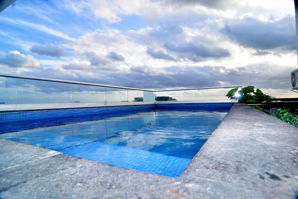 Hotel Illusion Xpress Downtown Playa