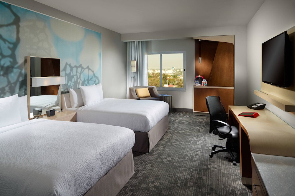 Hotel Courtyard By Marriott Queretaro