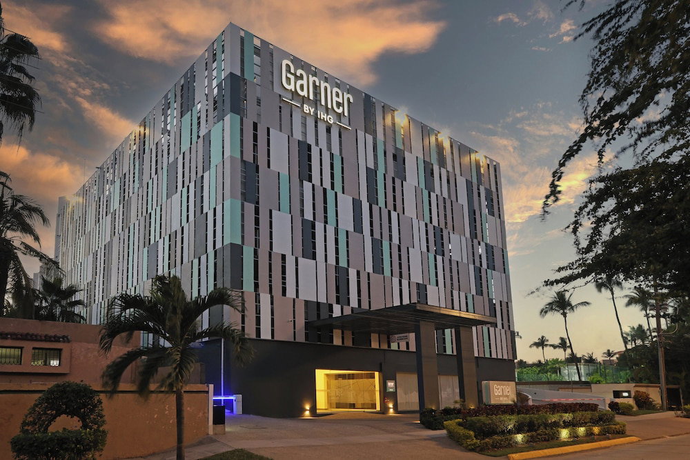 Hotel Garner Hotel Mazatlan Beach By Ihg