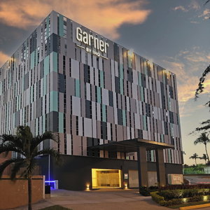 Hotel Garner Hotel Mazatlan Beach By Ihg cazare Mazatan