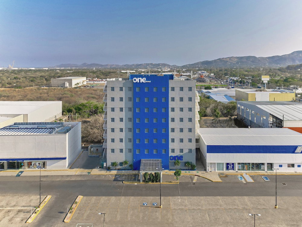 Hotel One Salina Cruz
