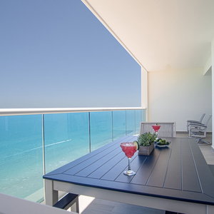 Hotel Splash In The New Lazy River And Sleep In Luxury Encantame Towers Velero 2104 cazare Puerto Penasco