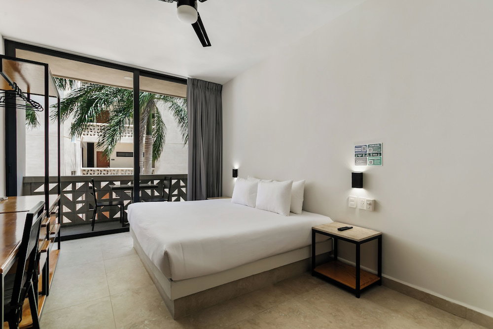 Hotel Villa Maria Teresa By Homirent