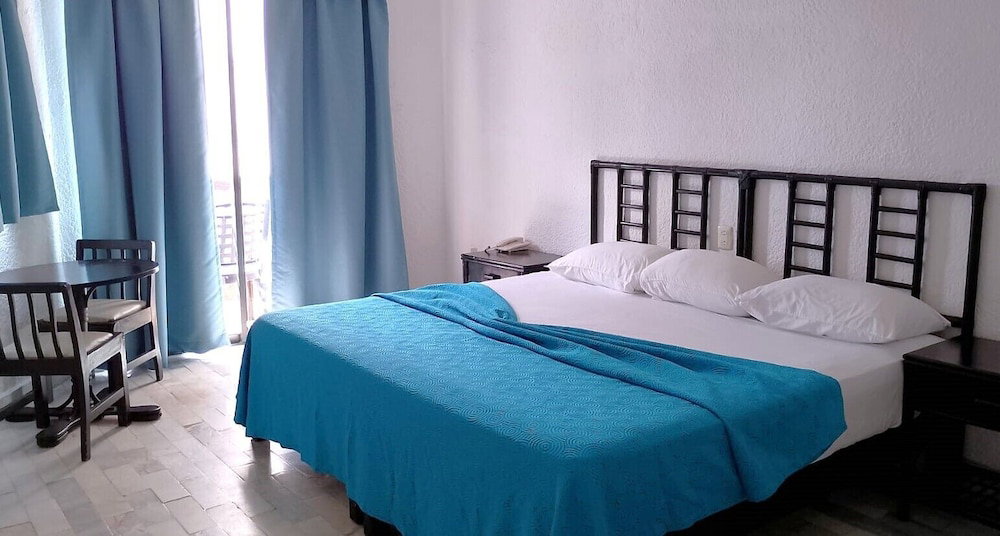 Hotel Imperial Las Perlas