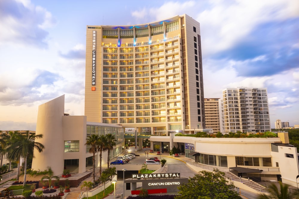 Hotel Krystal Urban Cancun & Beach Club