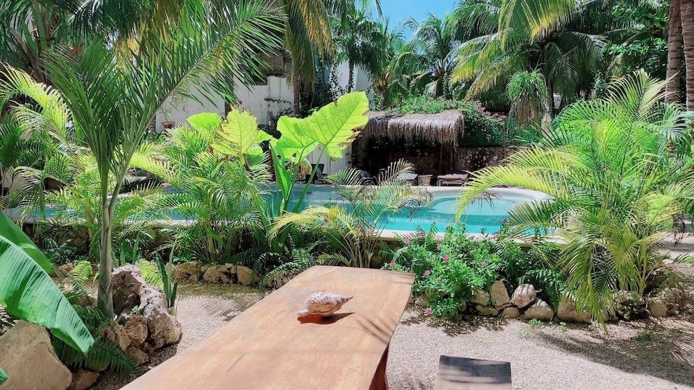 Hotel Casa Maria Bonita Hotel & Restaurant El Cuyo By Spot Rentals
