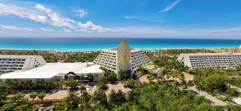 Hotel The Pyramid Cancun By Oasis - Gourmet Premium All Inclusive