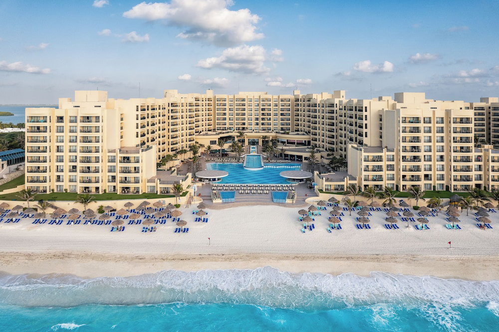Hotel Holiday Inn Club Vacations The Royal Sands By Ihg - All Inclusive