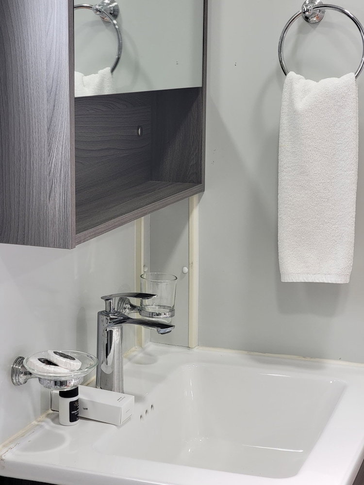 Hotel Zurban Travelers