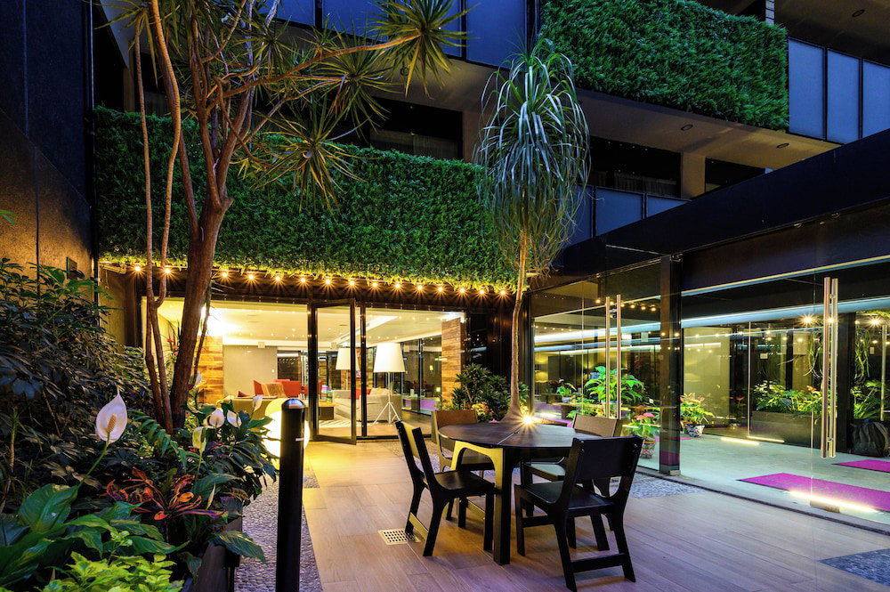 Hotel Las Suites Campos Eliseos