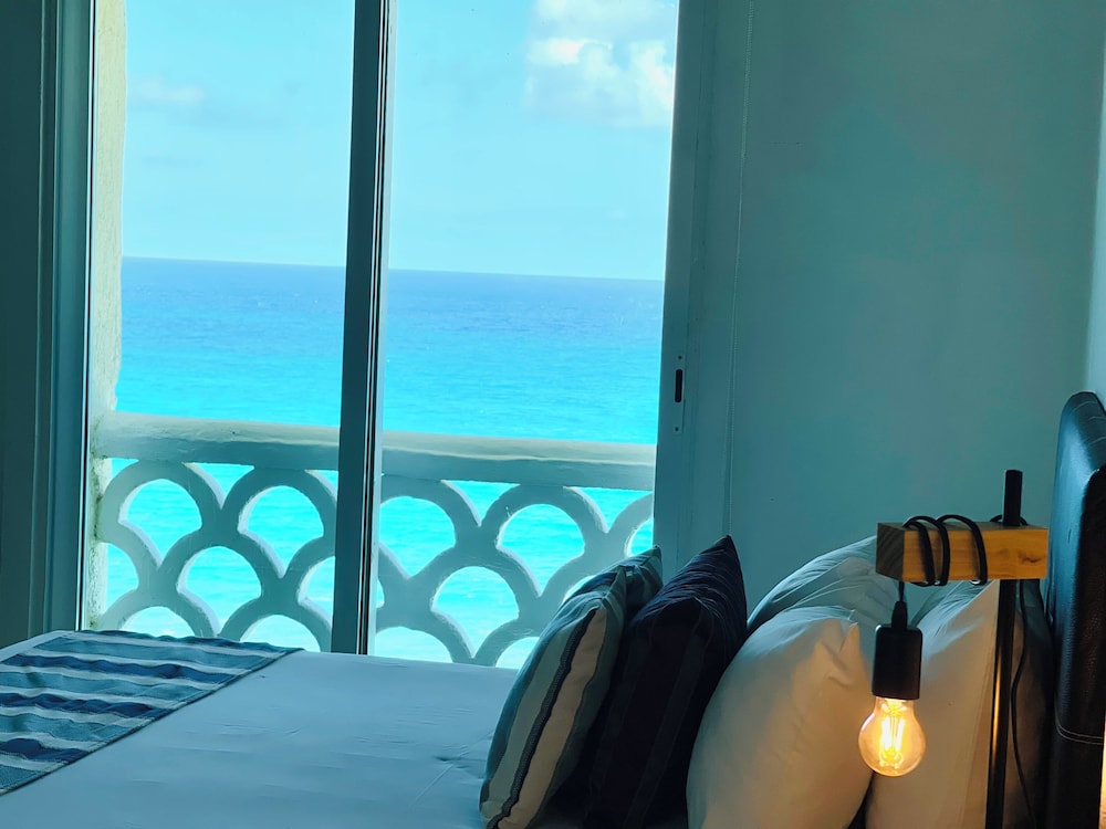 Hotel Ovacancun Apartments
