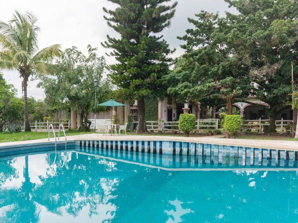 Hotel Rancho Hotel El Carmen