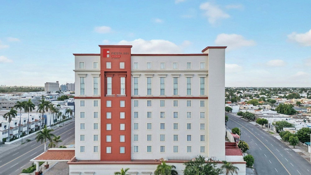 Hotel Fiesta Inn Express Ciudad Obregón
