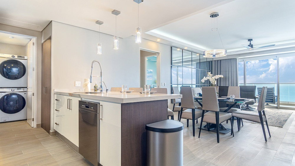 Hotel Amaizing Condo By The Beach Encantame W1704