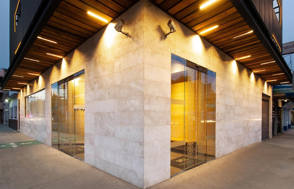 Hotel Hotel Mx Aeropuerto Cdmx, Trademark Collection By Wyndham