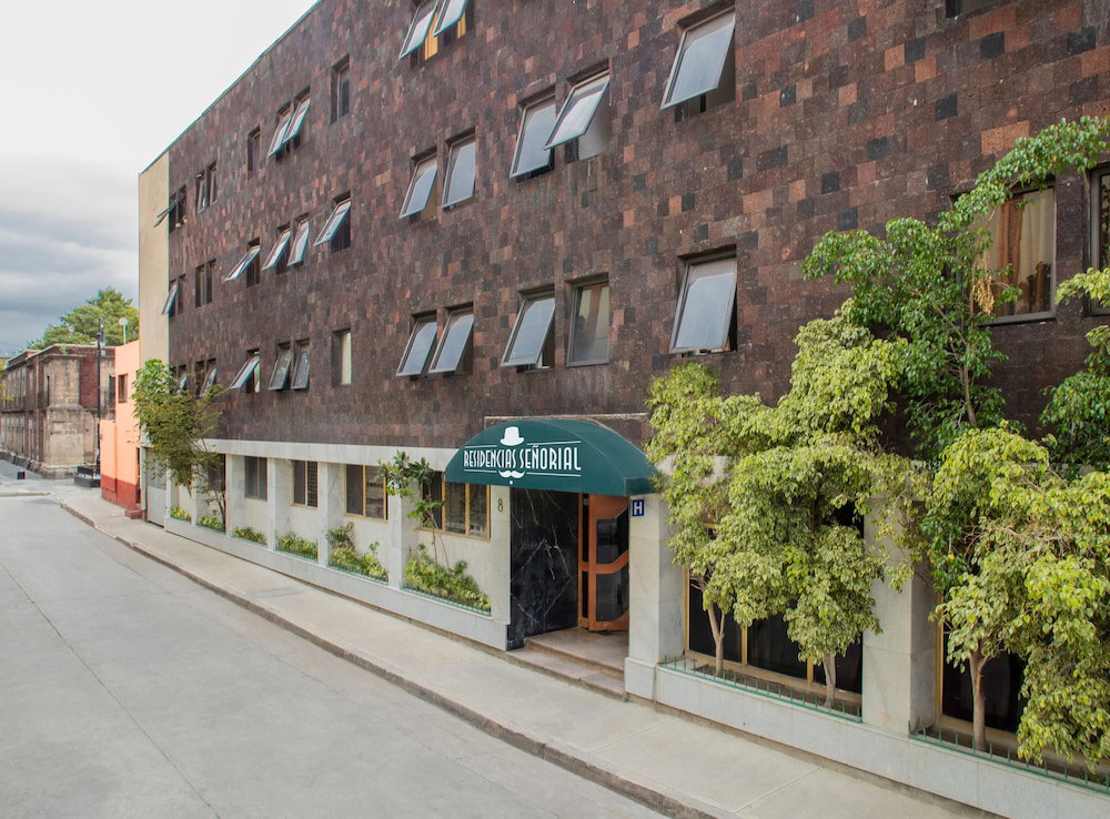 Hotel Residencias Señorial