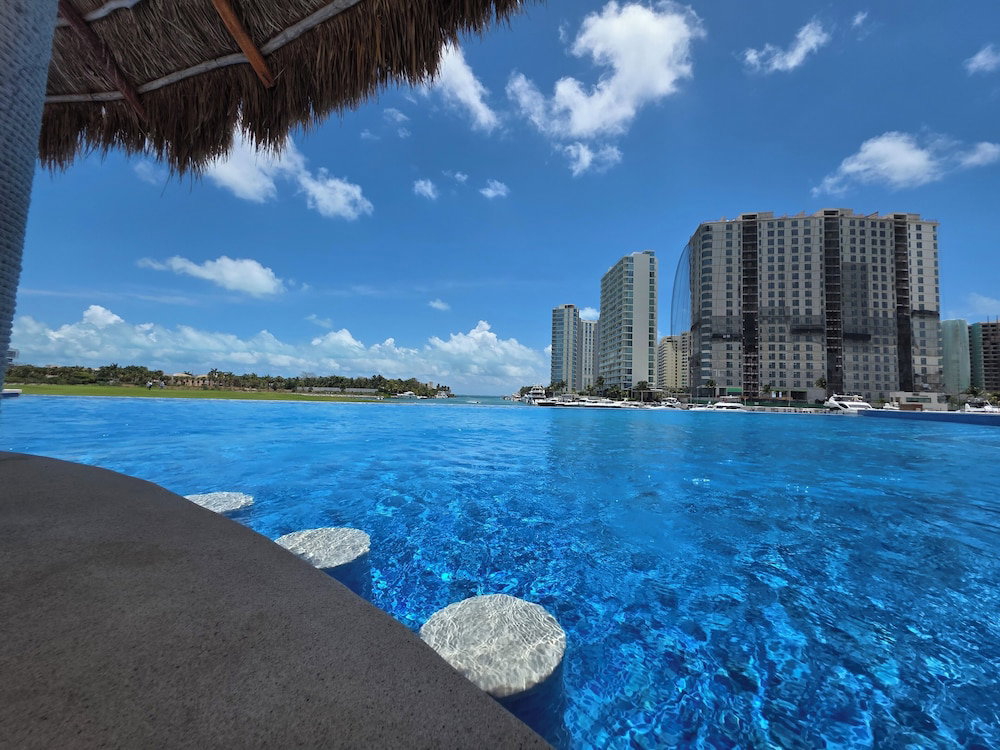Hotel Marea Condo Vista Espectacular 4Pax