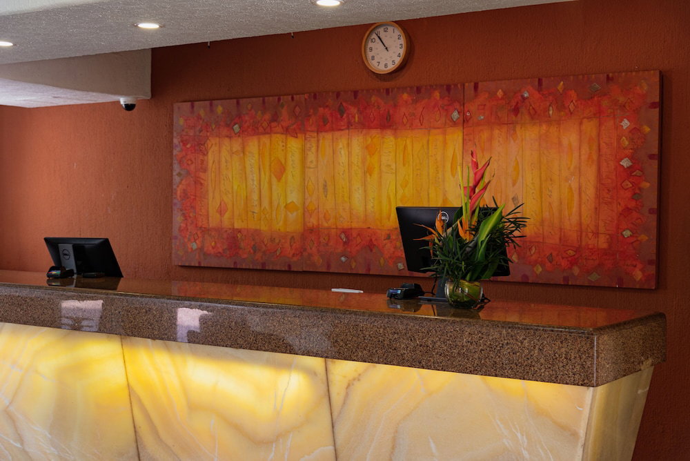 Laguna Suites