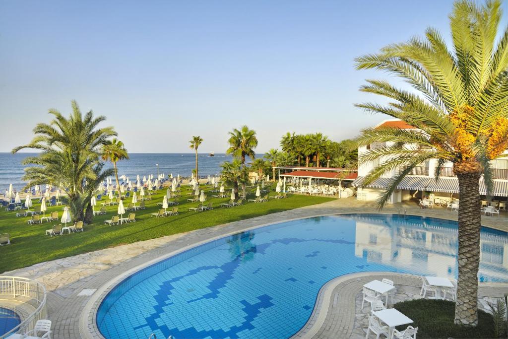 dal travel Akti Beach Village Resort