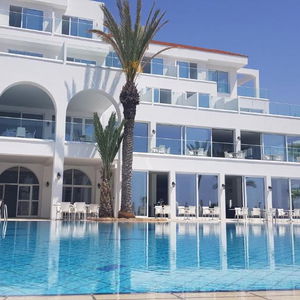 Hotel Akti Beach Village Resort cazare Paphos