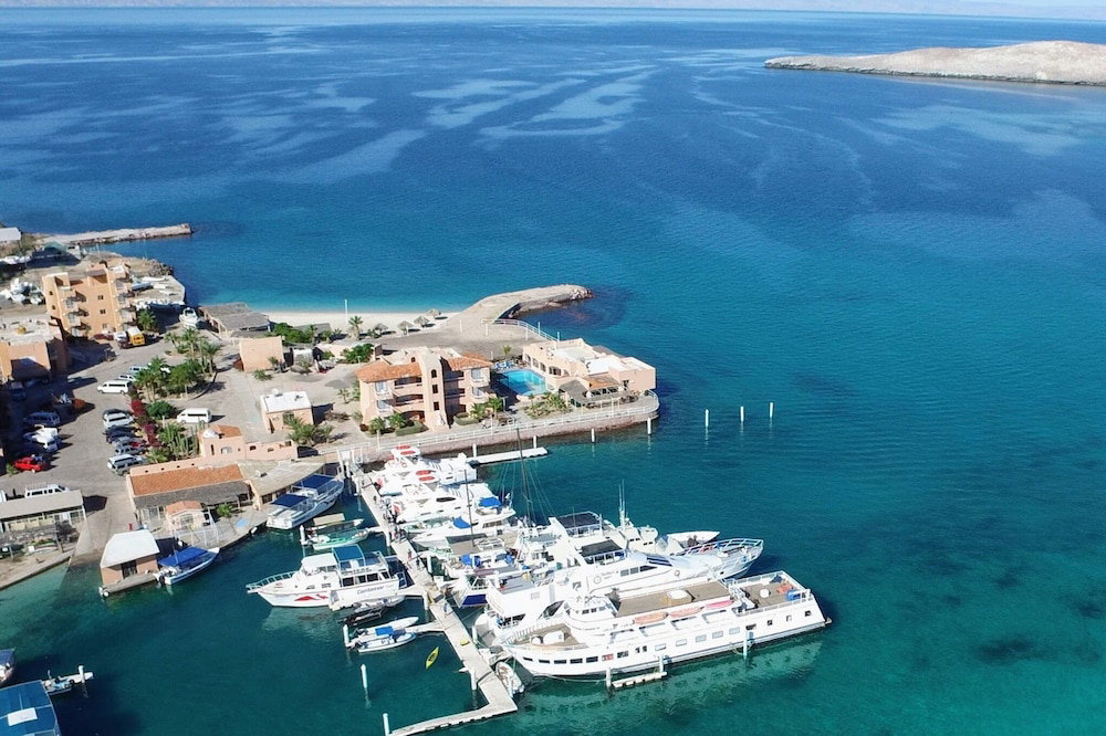 Hotel Club Hotel Cantamar Beach & Marina