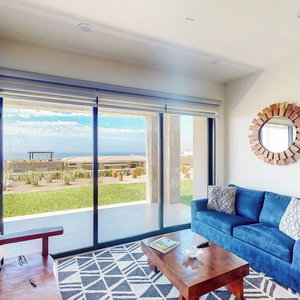 Hotel Ground-Floor Condo With Ocean View, Pool, Gym, Hot Tub, & Washer/Dryer cazare Cabo San Lucas