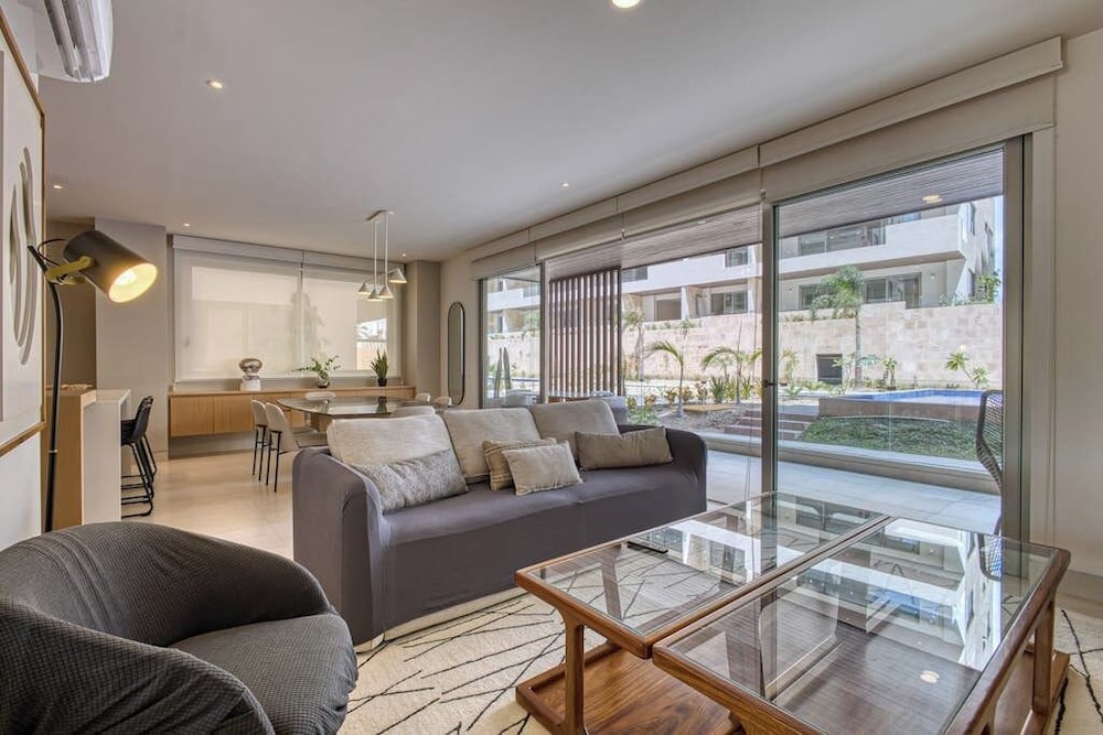 Hotel Peaceful Condo With Resort Pool, High-Speed Wifi & Relaxing Outdoor Space