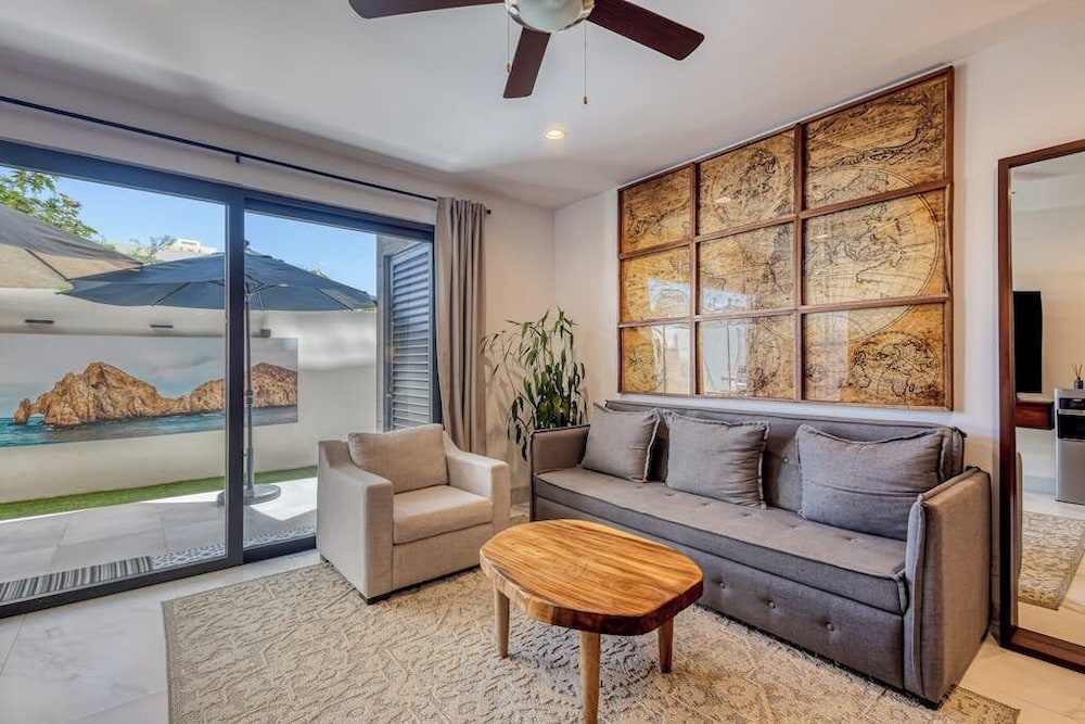 Hotel Family-Friendly Oasis With Pool And Steps From Medano Beach