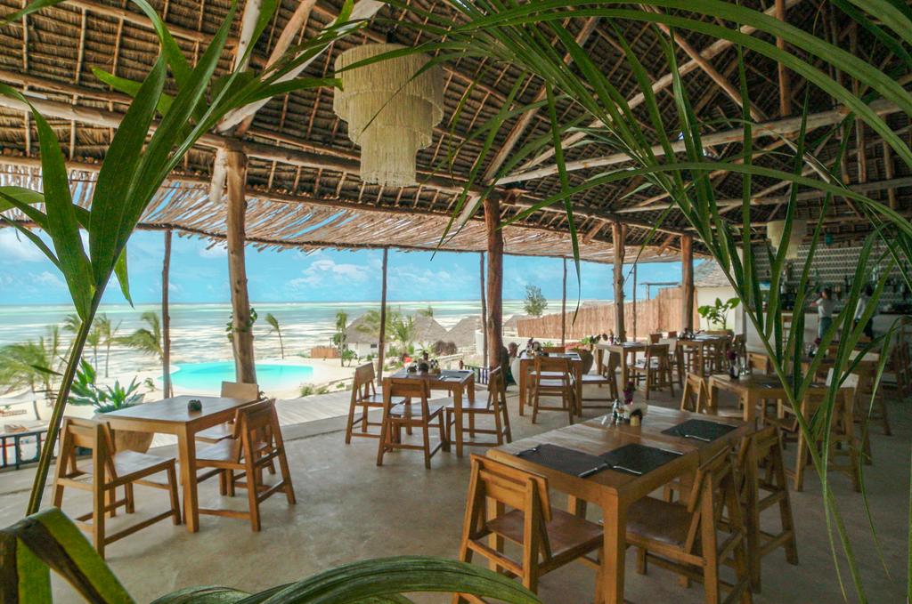 Zanbluu Beach Hotel