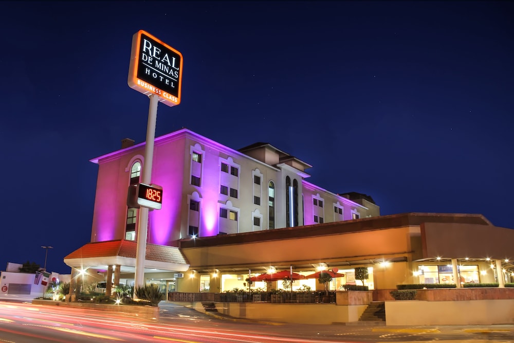 Hotel Imperio De Angeles Executive León Poliforum