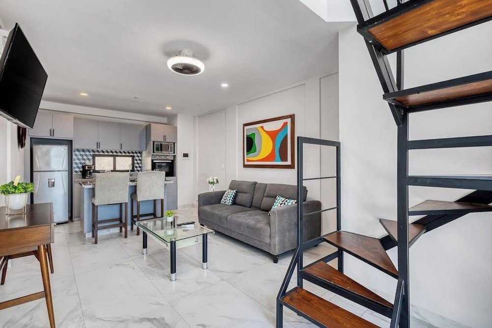 Hotel Loft Close To The Ocean With Rooftop Infinity Pool, Balcony & Gym - Dog-Friendly
