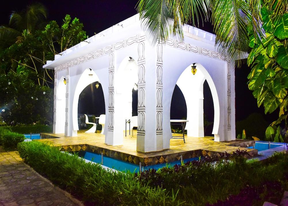 Madinat Al Bahr Business & Spa Hotel