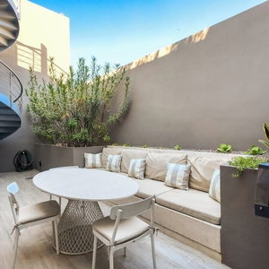 Hotel Modern Marina-View Penthouse With Private Hot Tub, Pool & Netflix cazare Cabo San Lucas