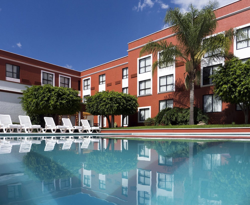 Hotel Fiesta Inn Leon