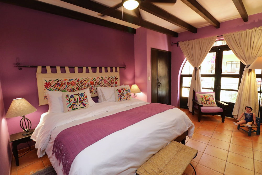 Hotel Casa Mia Suites