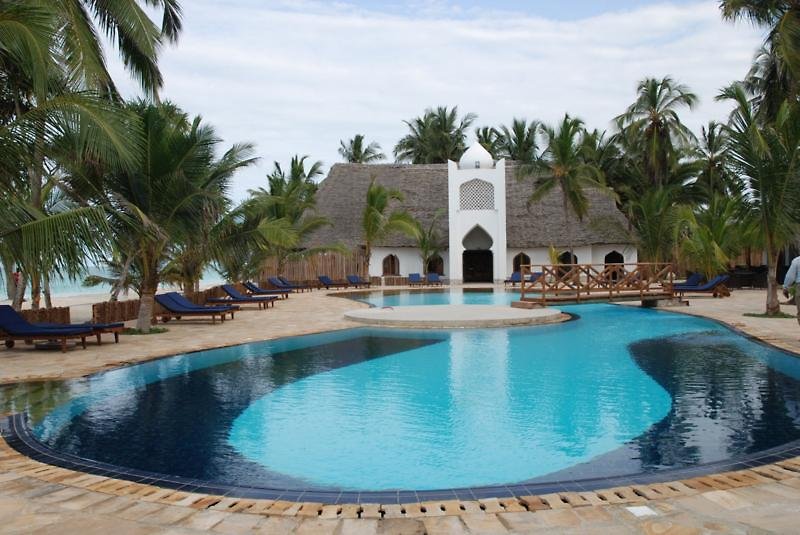 Sultan Sands Island Resort