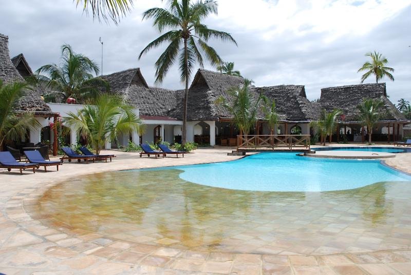 Sultan Sands Island Resort