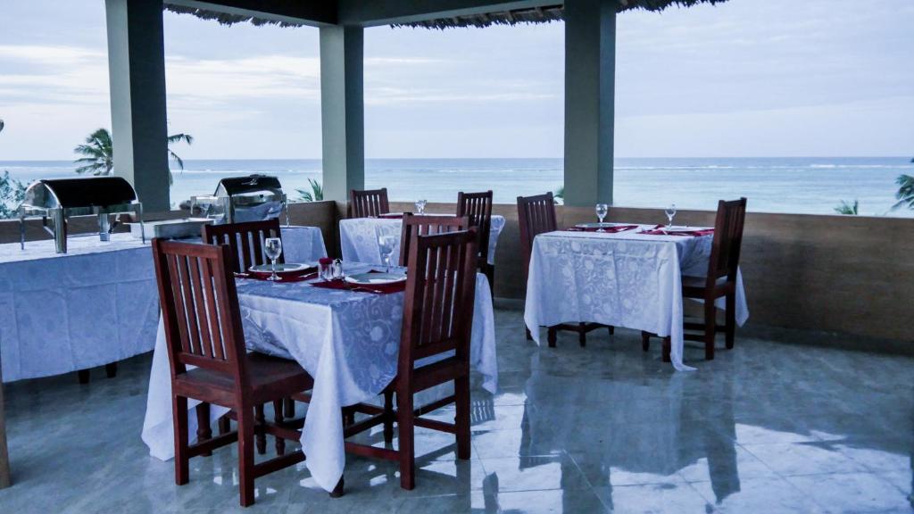 Sea Crest Hotel
