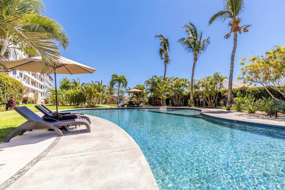 Hotel New 2 Br Condo In San Jose - Pool - Tennis