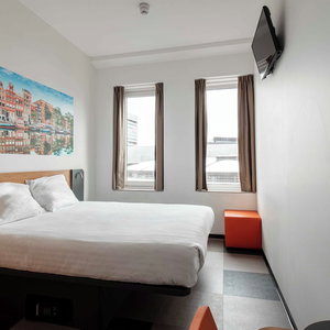 Hotel Easyhotel Amsterdam Arena Boulevard cazare Amsterdam-Zuidoost