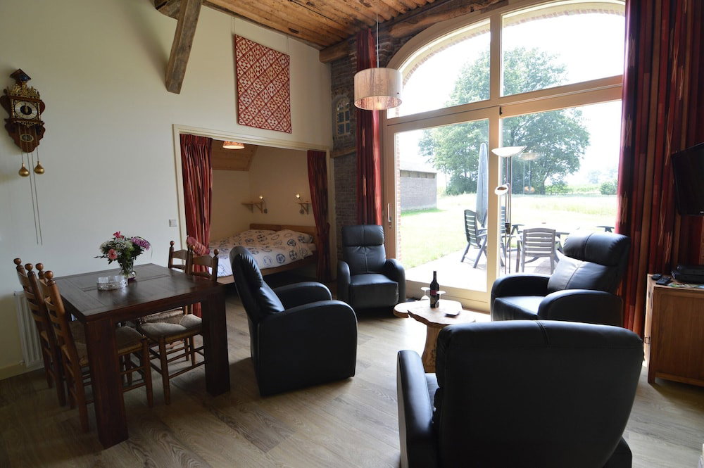 Hotel Farmhouse In Geesteren Near Golf Course