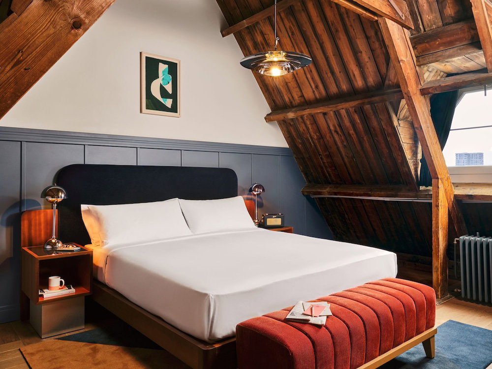 Hotel The Hoxton, Lloyd