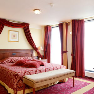 Hotel Amrâth Grand Hotel De Lempereur cazare Maastricht